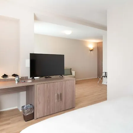 Relais Lucomagno 3*