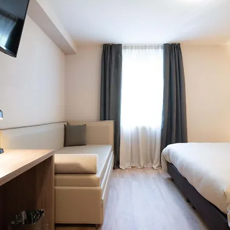 Relais Lucomagno Hotel